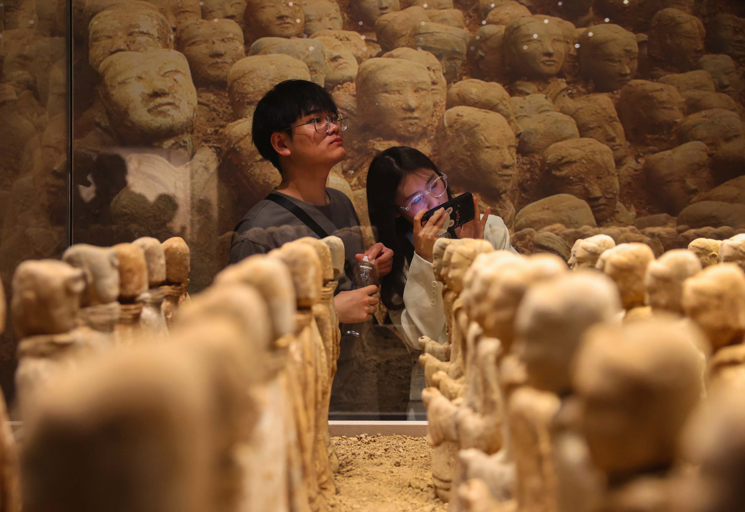 069-8高刚《千载流光入眼眸》15905215329 徐州博物馆.jpg