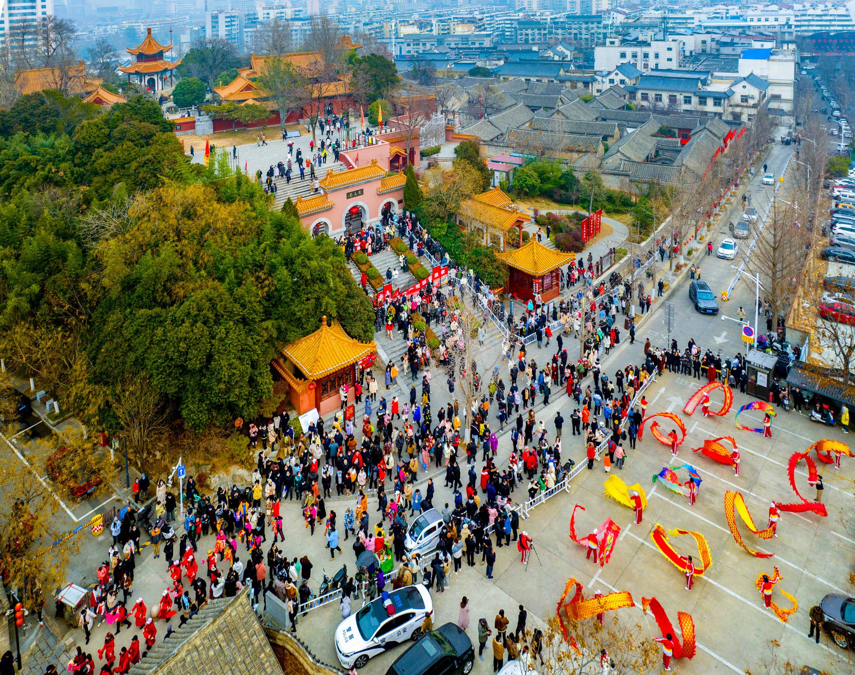 070-6杨夫垒《过大年》15852038588 徐州戏马台.jpg